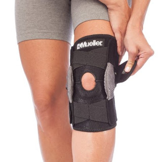 Mueller® Hinged Knee Quadriceps Tendinitis Brace