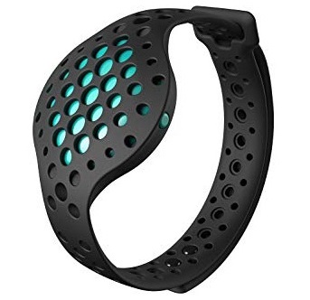 Moov Now 3 D fitness Tracker and Real-Time Audio Coach - Best Fitness Tracker for Swimming