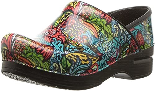 Dansko women’s professional clog - Best Shoes For Healthcare Workers